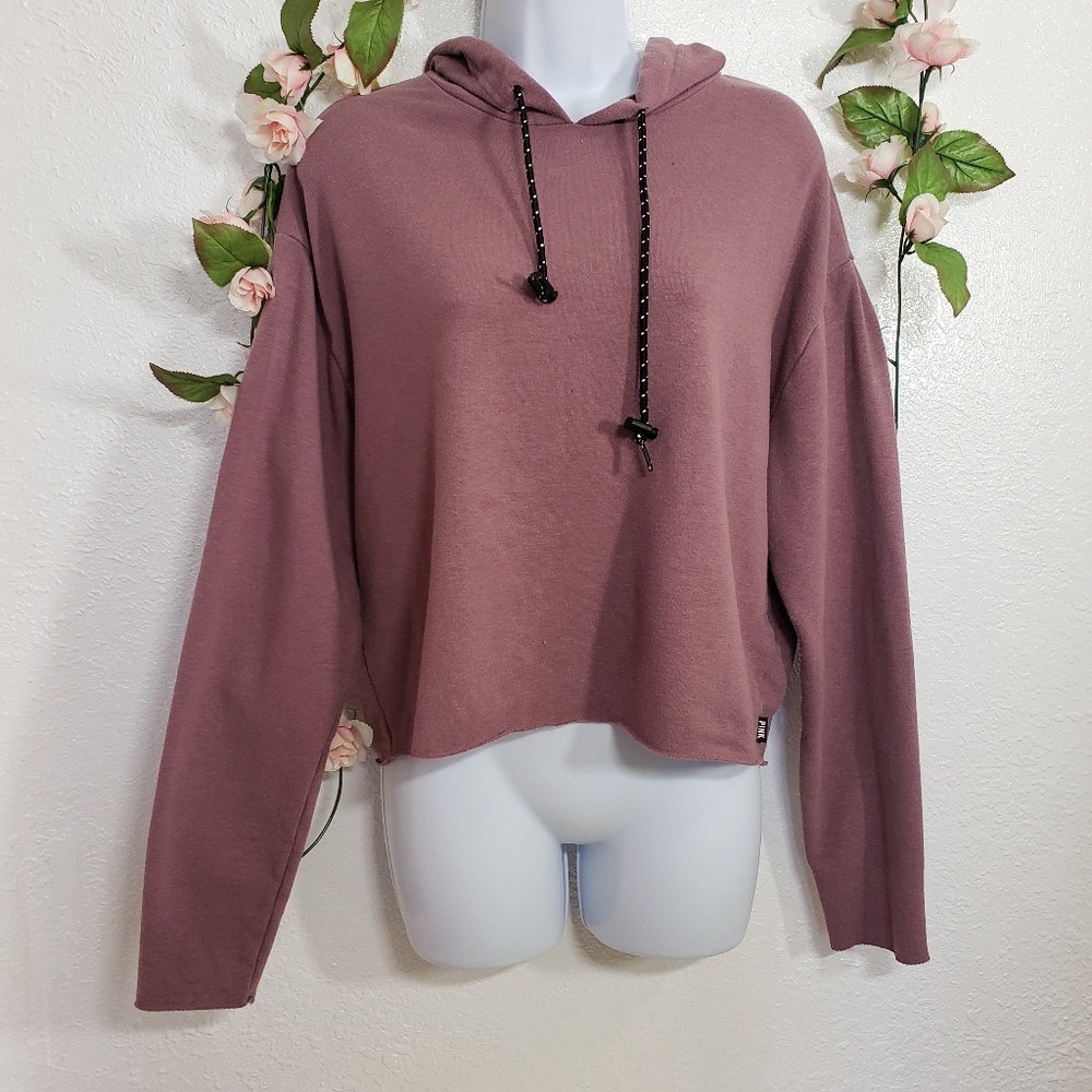 Pink victoria secret sweater open in the back